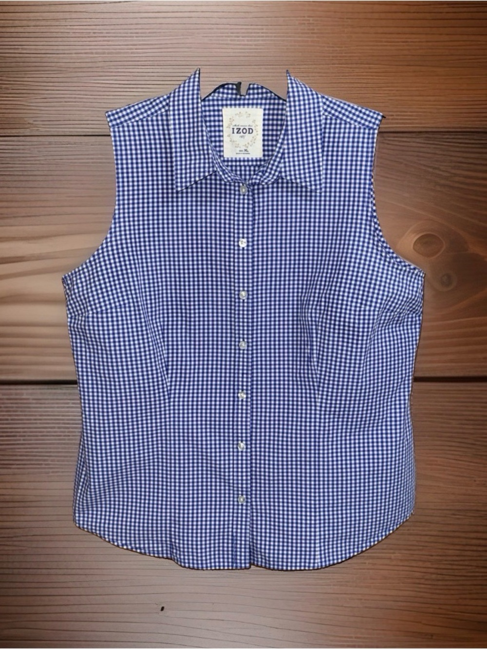 Izod Women’s Navy and White Gingham Sleeveless Button-Down Shirt-XL-EC